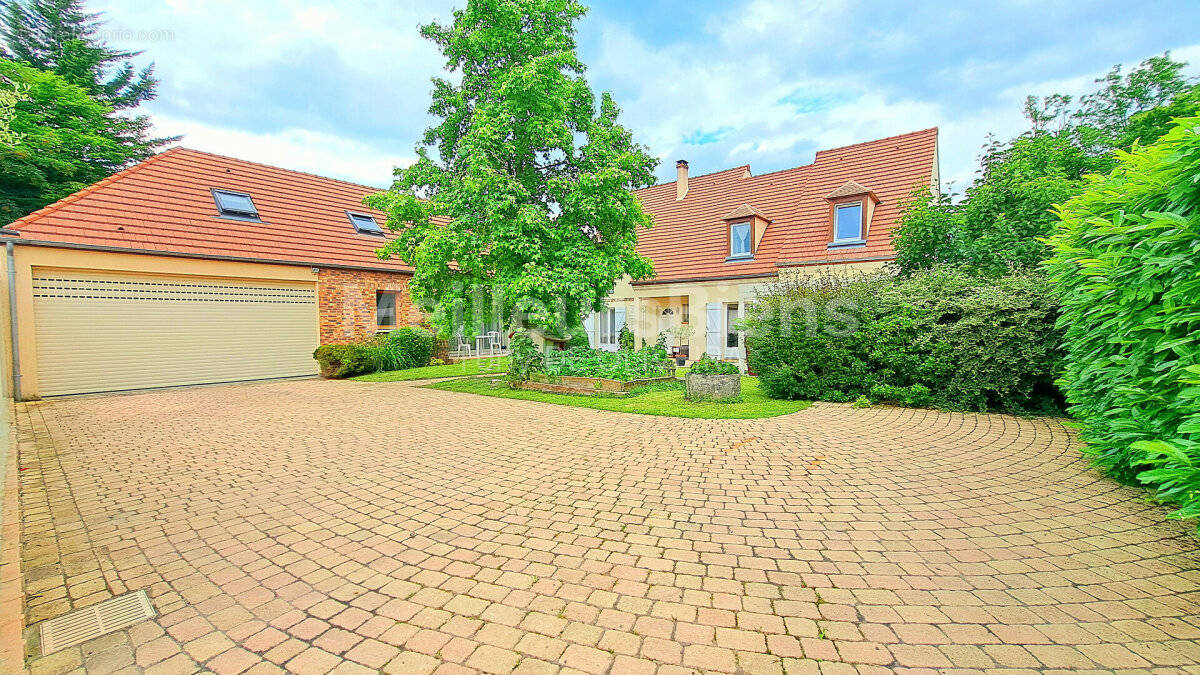 Maison à L&#039;ISLE-ADAM