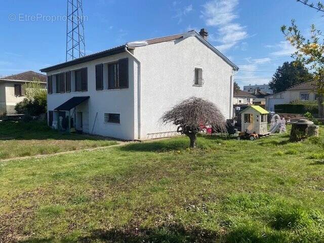 Maison à AMNEVILLE
