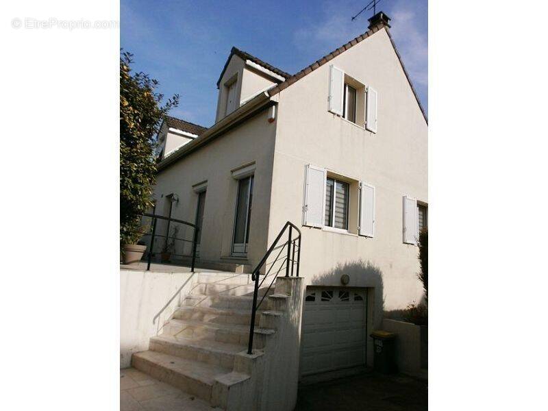 Maison à BRY-SUR-MARNE