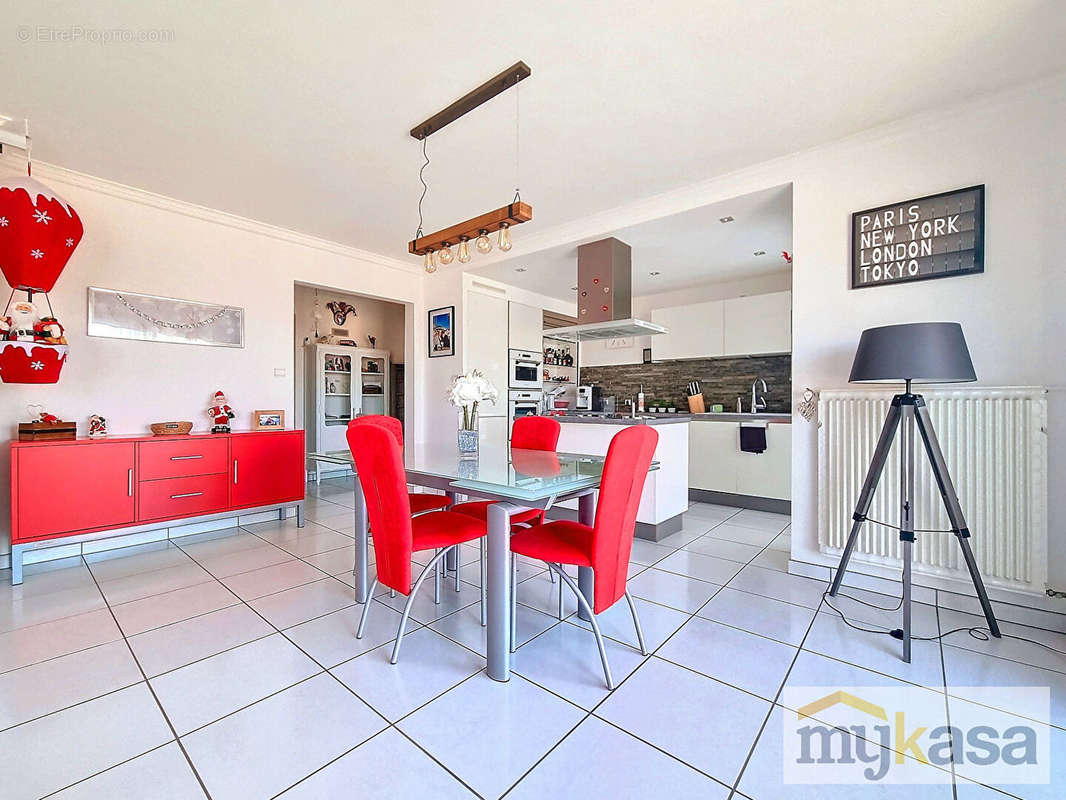 Appartement à PORT-DE-BOUC