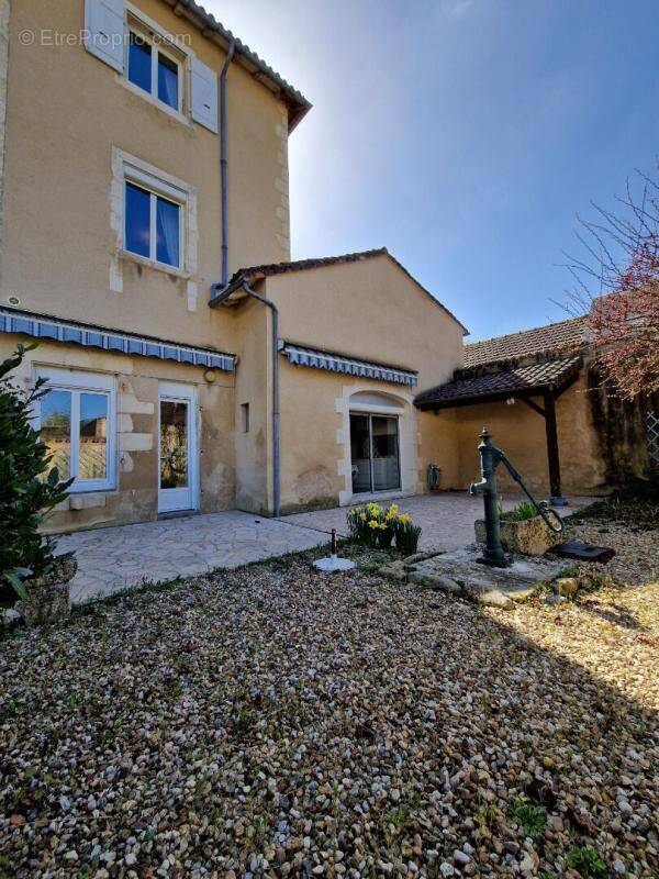 Maison à CHAUVIGNY