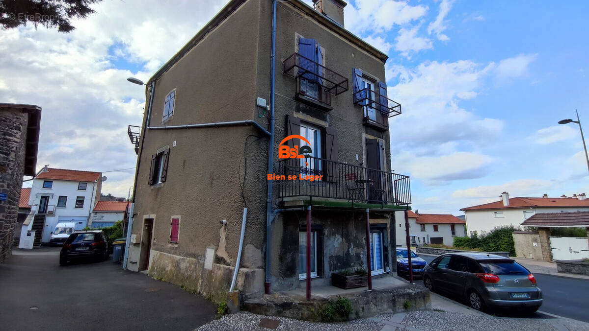Appartement T2 Pérignat les Sarlièves - Agence Immobilière BSLE Bien Se Loger Cournon d&#039;Auvergne - Appartement à PERIGNAT-LES-SARLIEVE