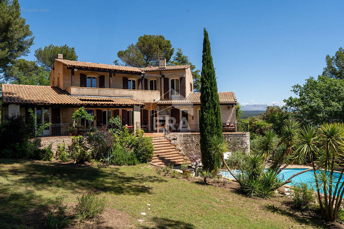 Maison à BOUC-BEL-AIR