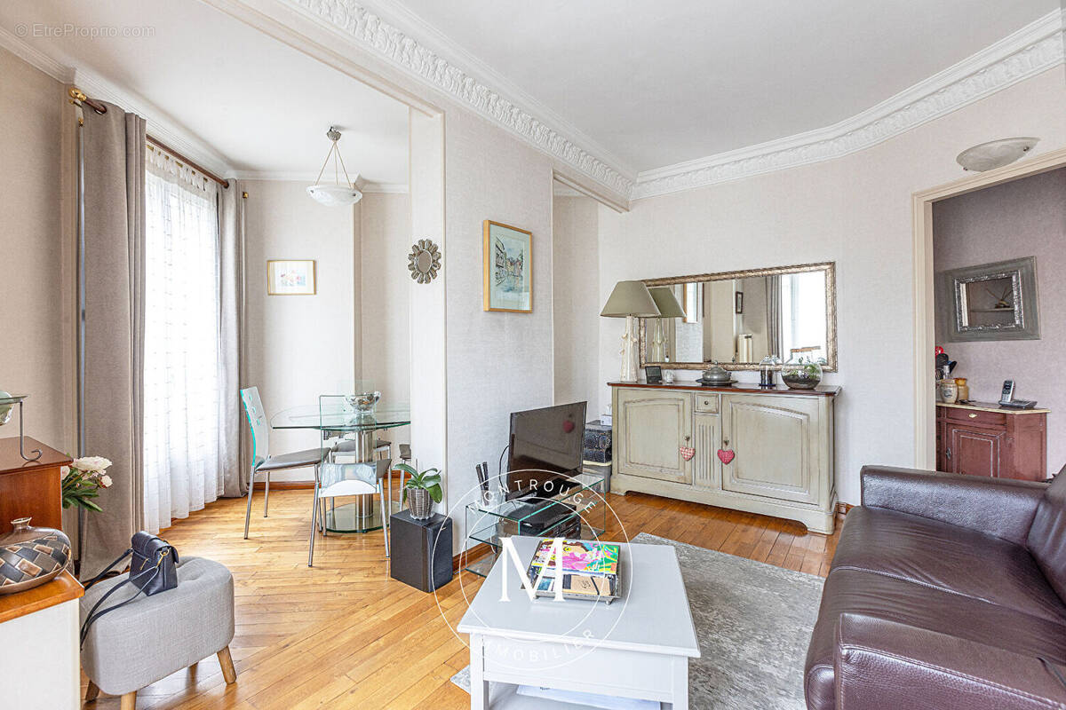 Appartement à MONTROUGE