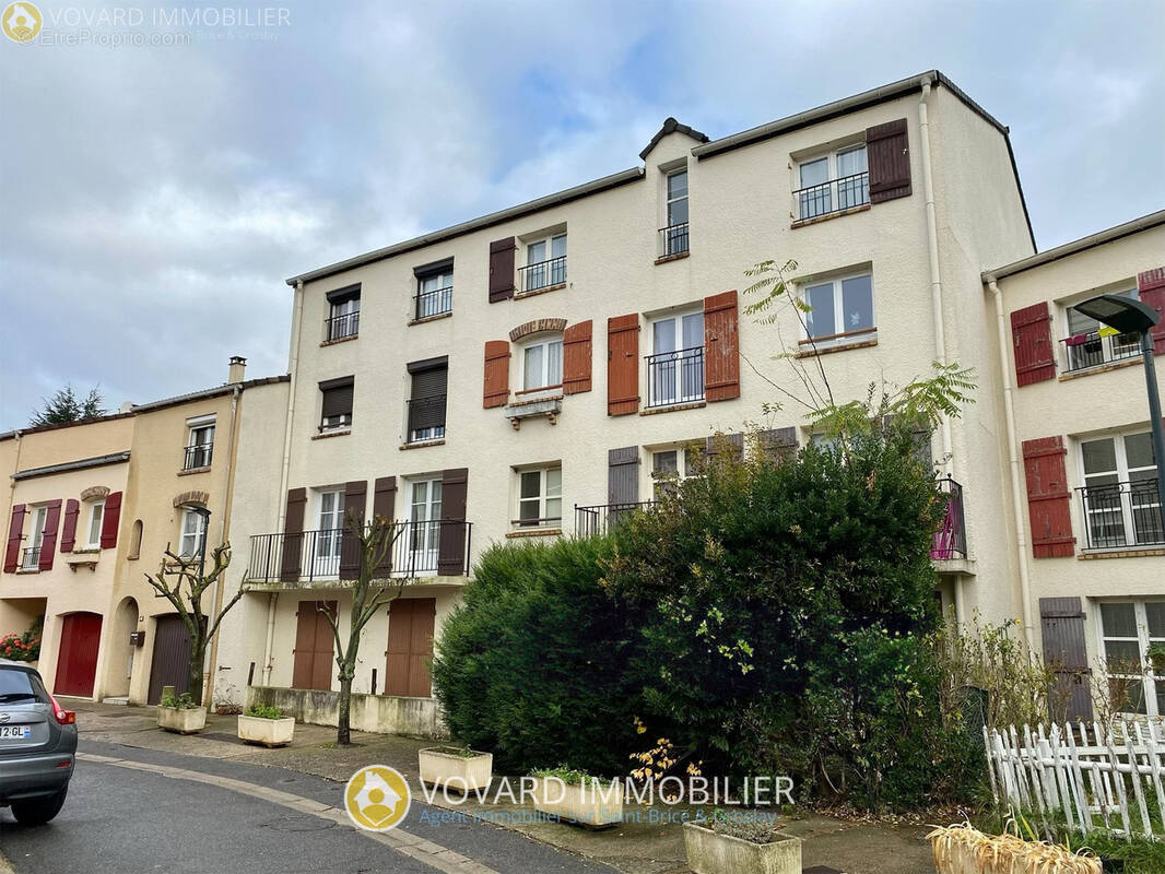 Appartement à SAINT-BRICE-SOUS-FORET
