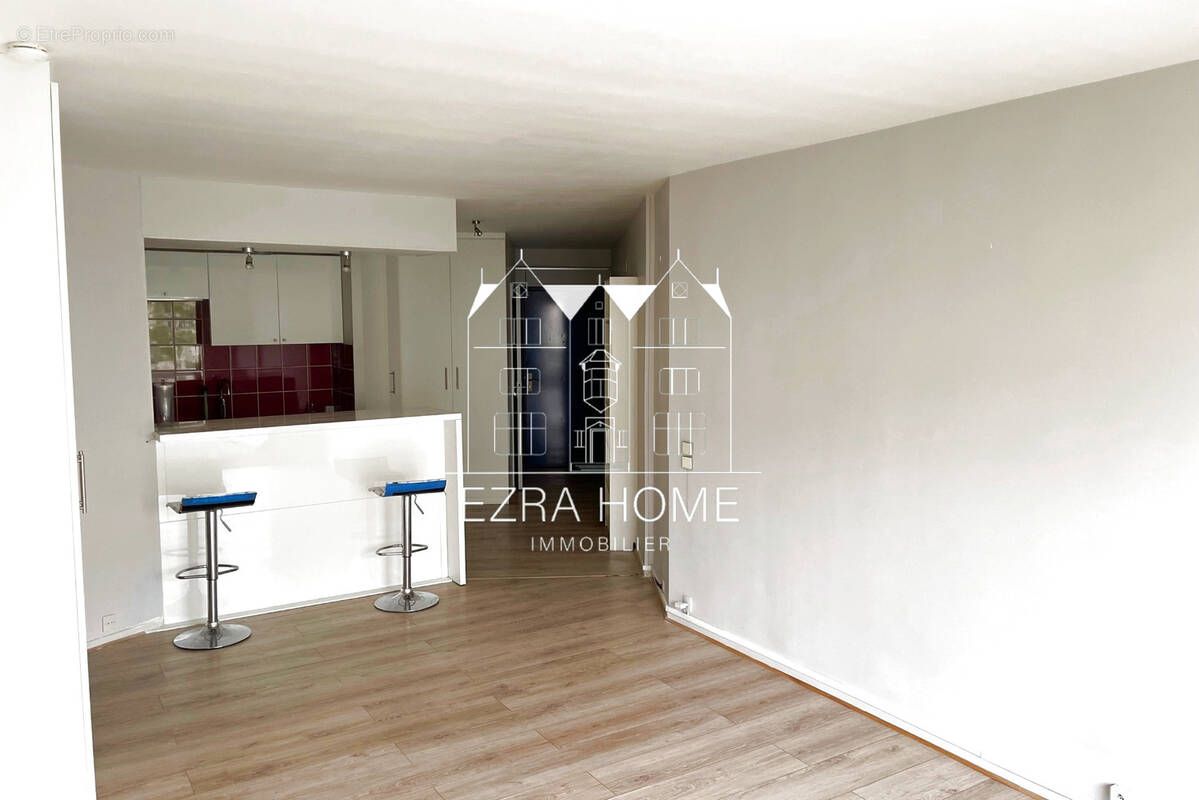 Appartement à PARIS-15E
