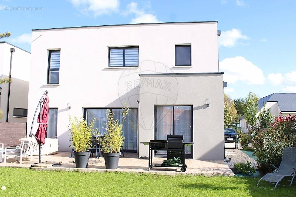 Maison à SEMOY