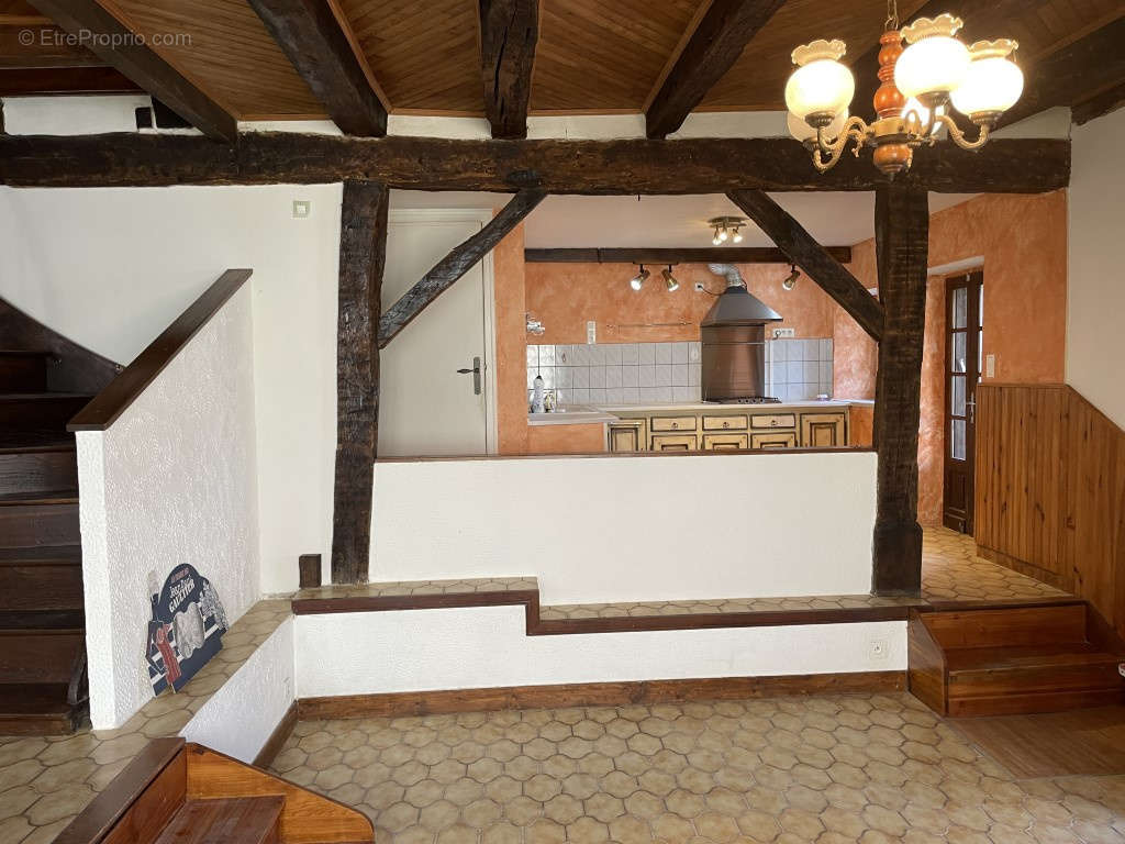 Maison à JUILLAC