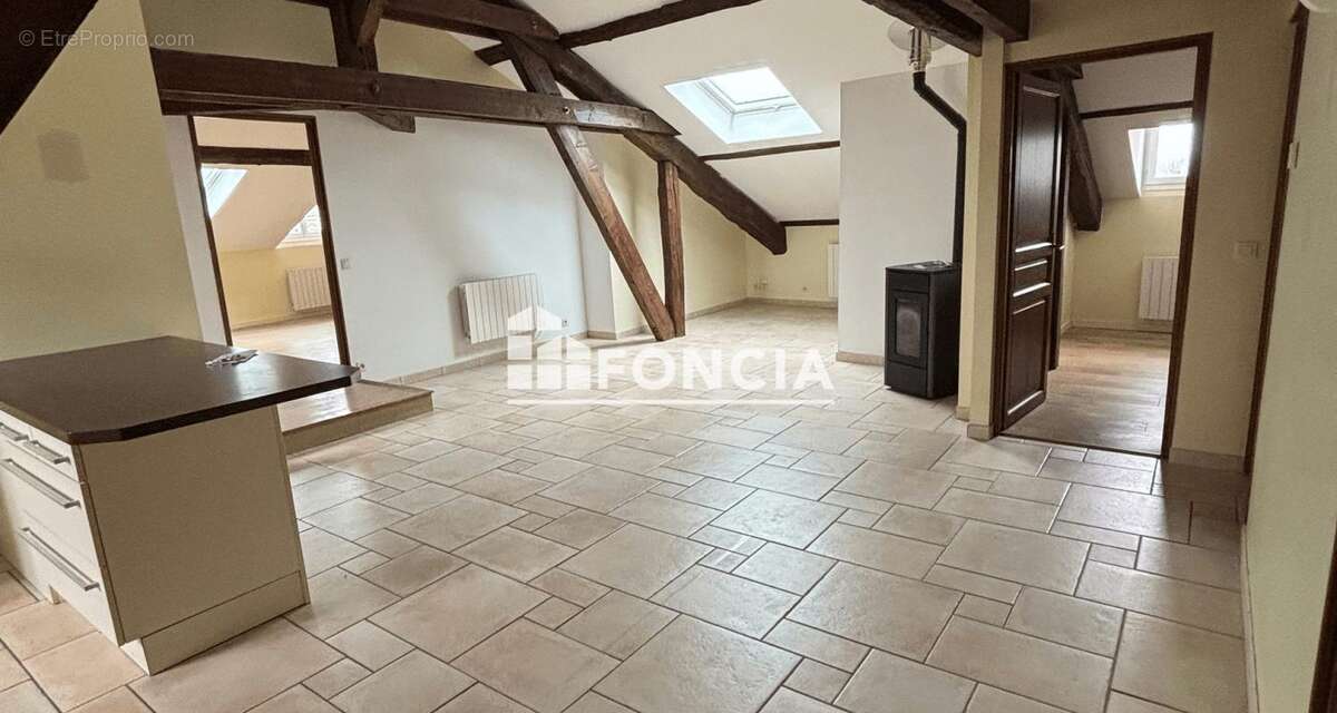 Appartement à FROGES