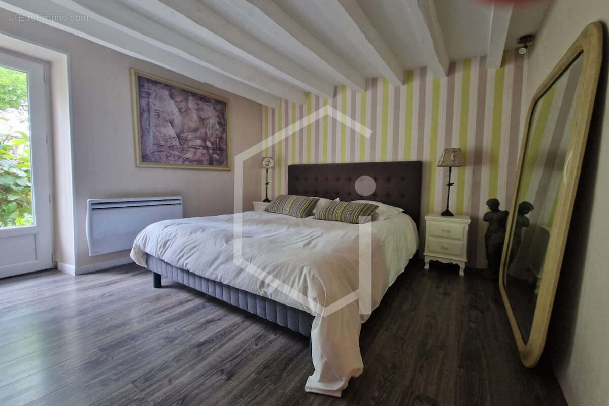Maison à MENETOU-RATEL