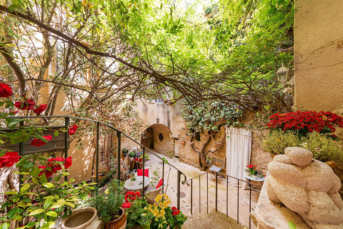 Maison à LOURMARIN