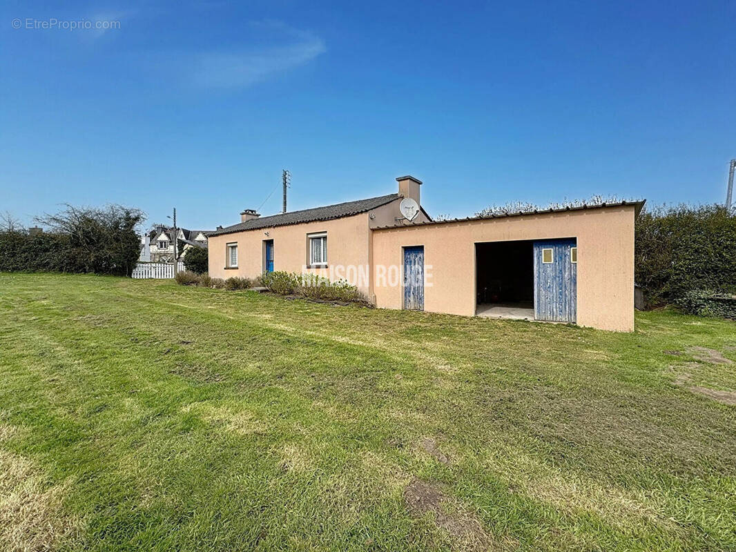 Maison à PLOUEZEC