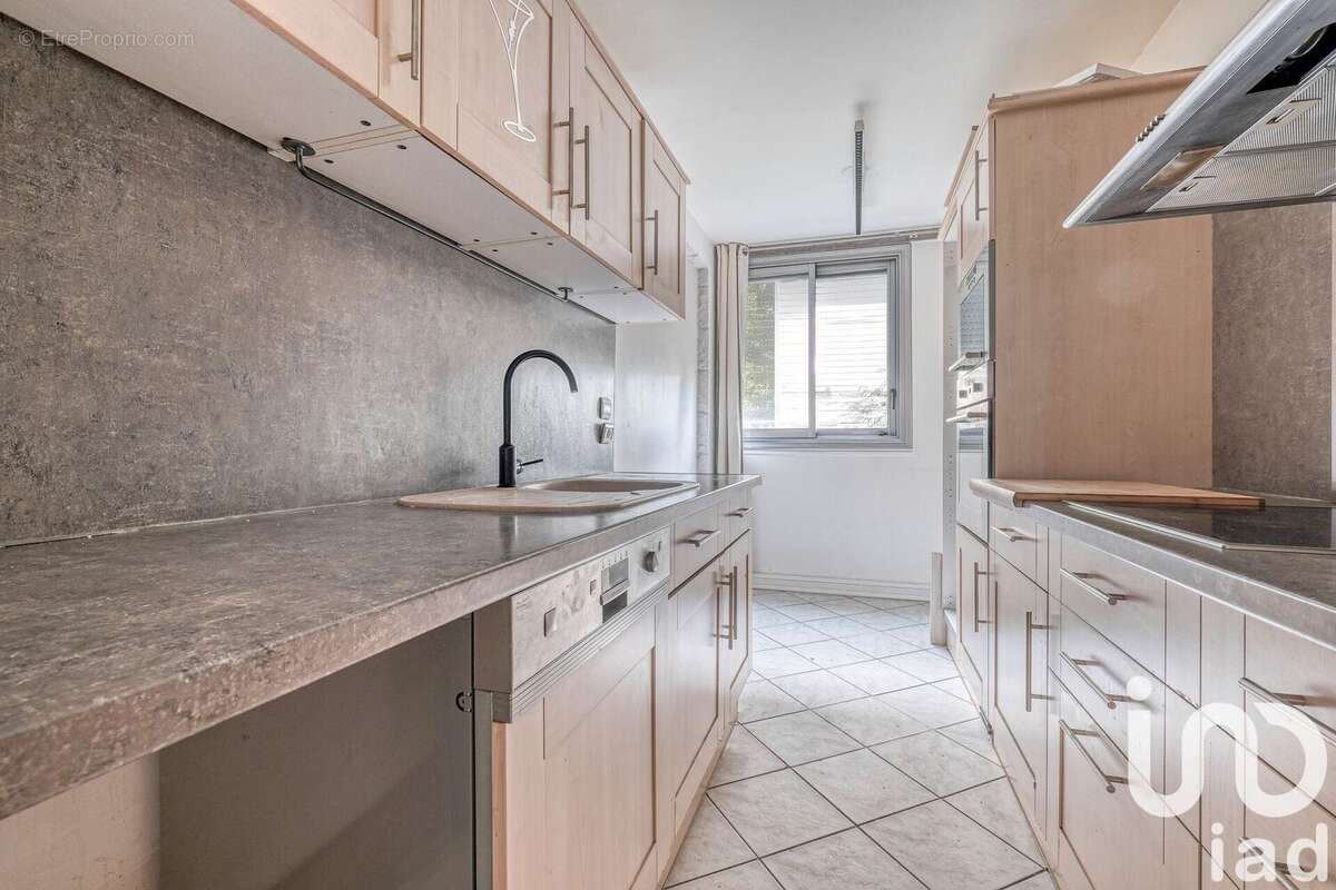 Photo 4 - Appartement à LE BLANC-MESNIL