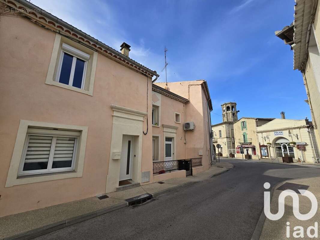 Photo 2 - Maison à GENERAC