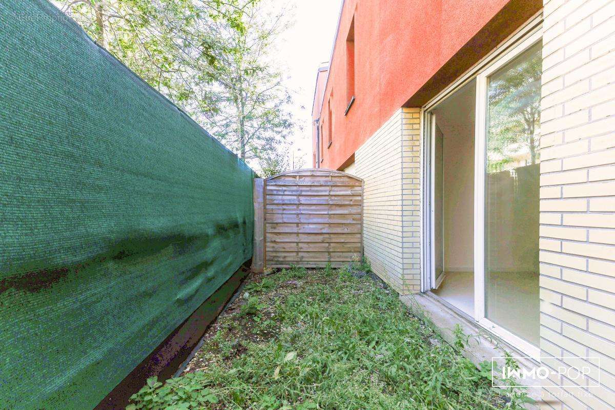 Appartement à VILLETANEUSE