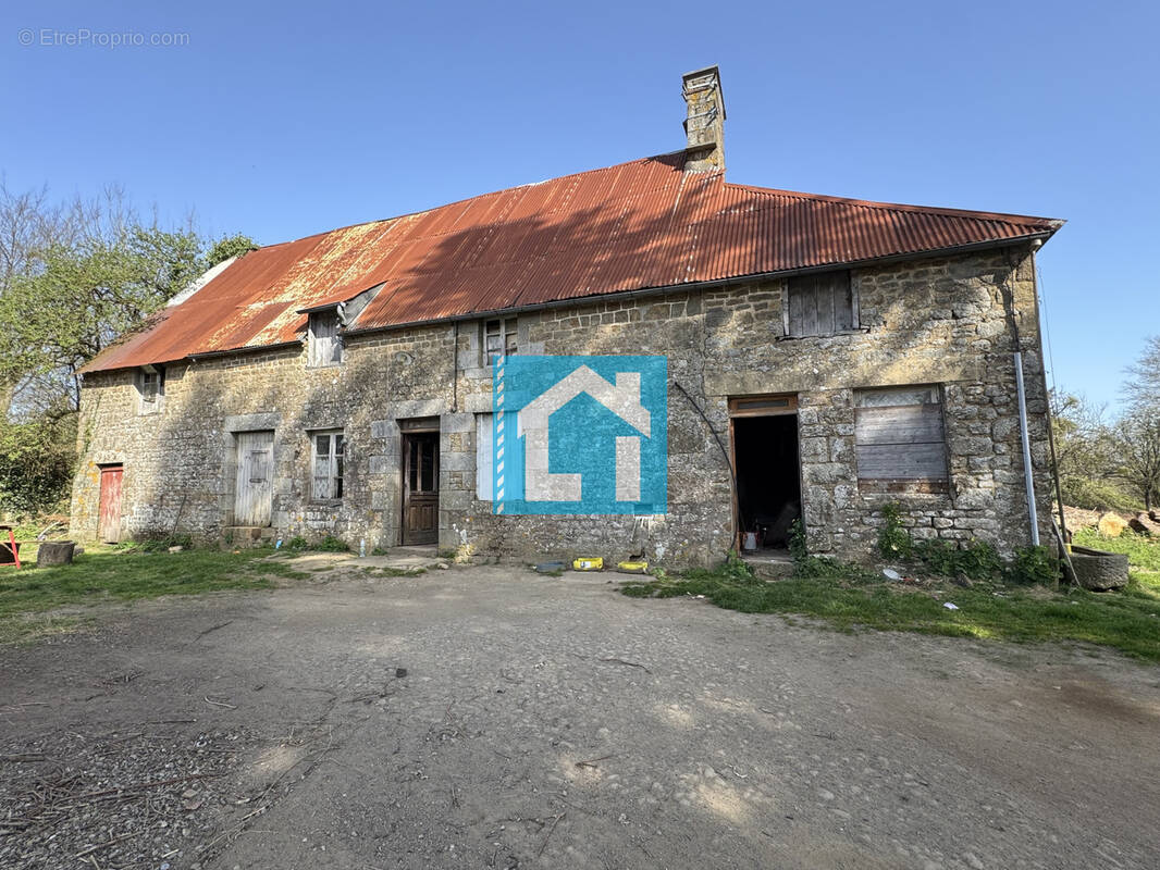 Maison à VILLEDIEU-LES-POELES