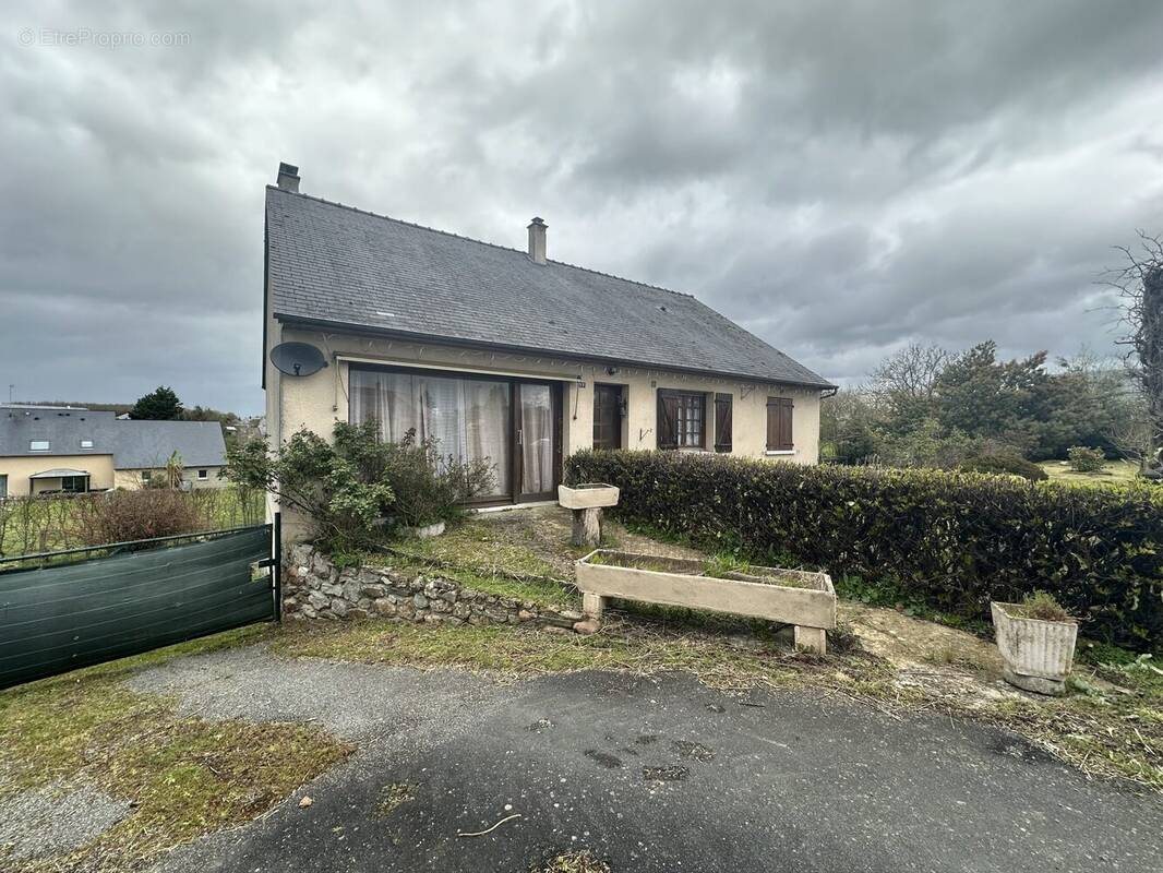 Maison à MIRE