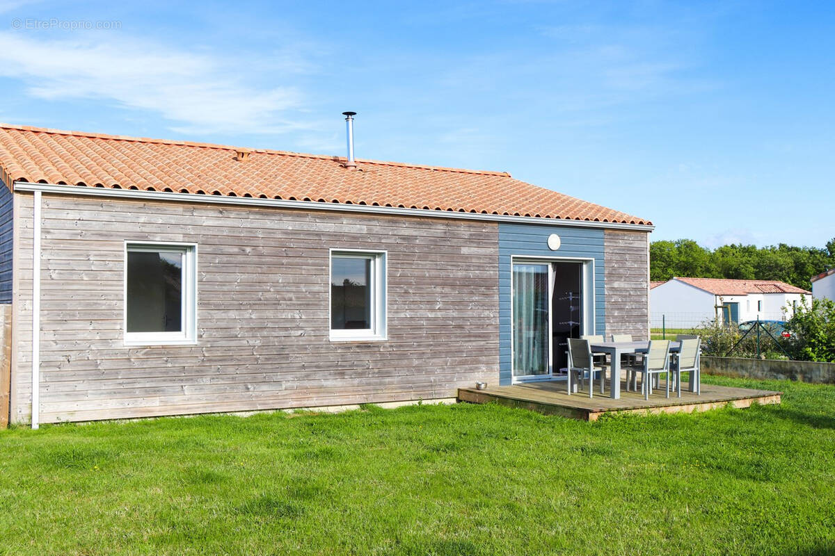 Maison à L&#039;AIGUILLON-SUR-VIE
