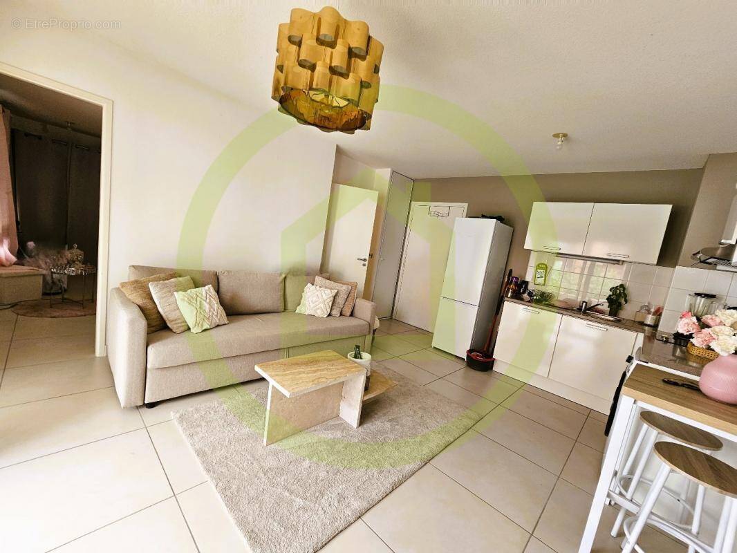 Appartement à JUVIGNAC