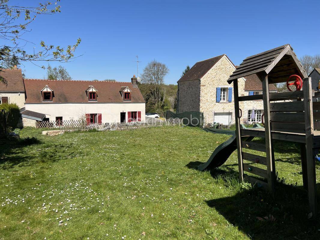 Maison à SAINTS