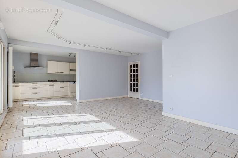 Appartement à LYON-9E