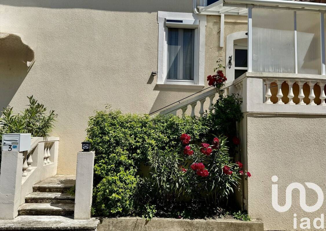 Photo 1 - Maison à LES GRANGES-GONTARDES