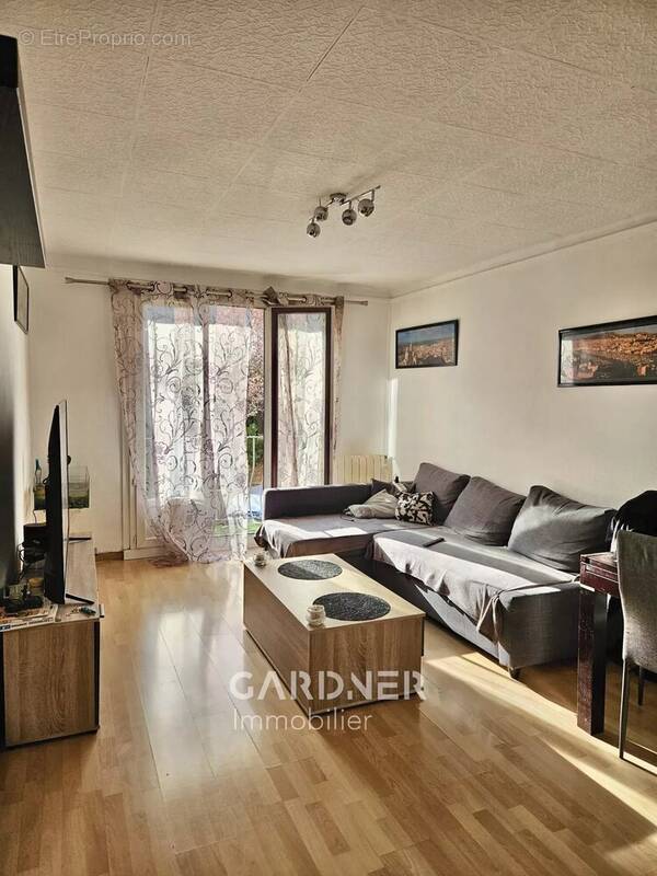 Appartement à AUBAGNE