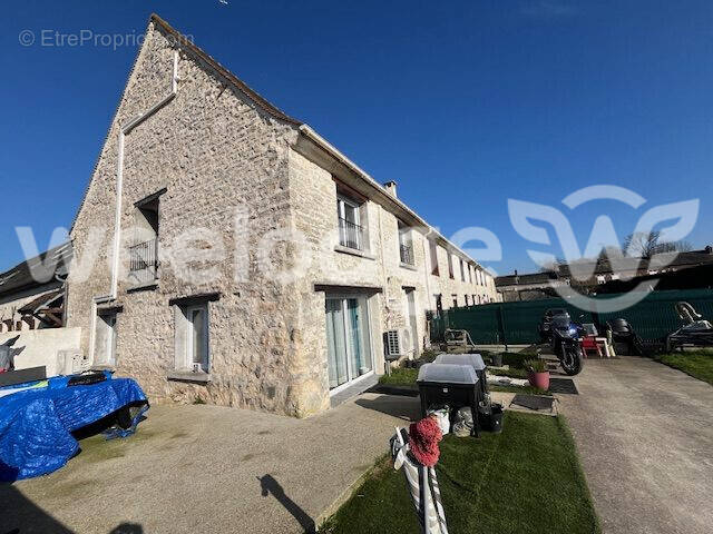 Maison à SAINT-CLAIR-SUR-EPTE