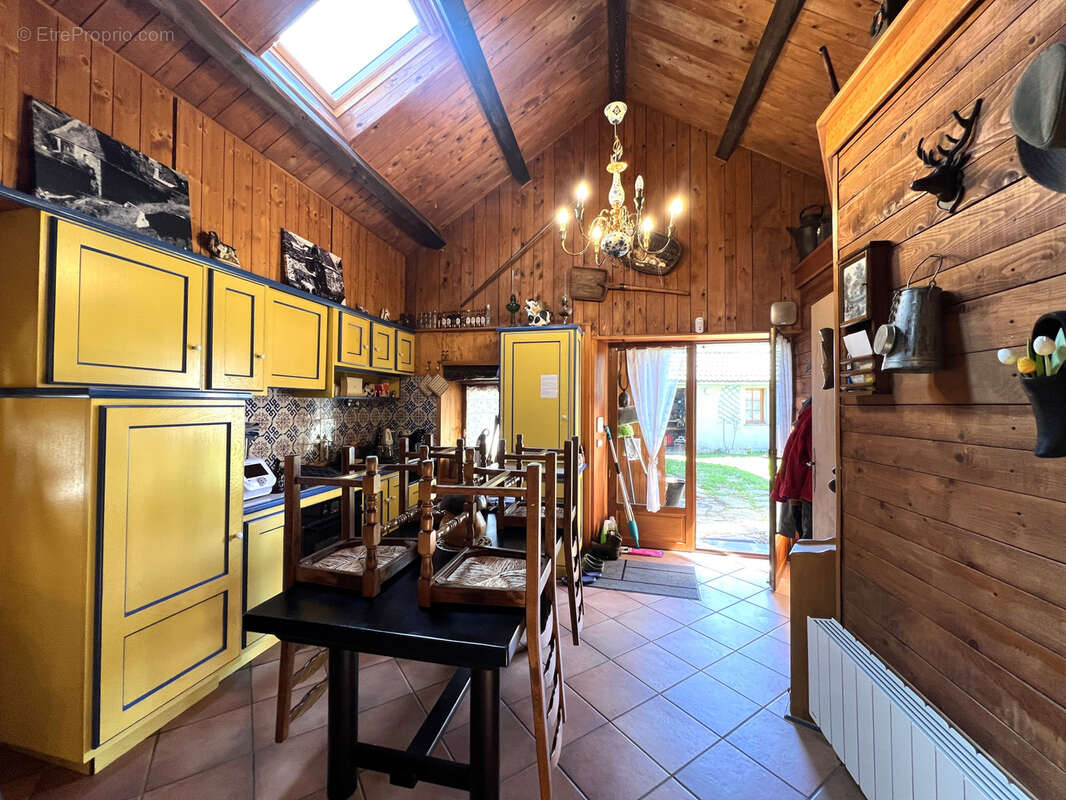 Maison à LES ESTABLES