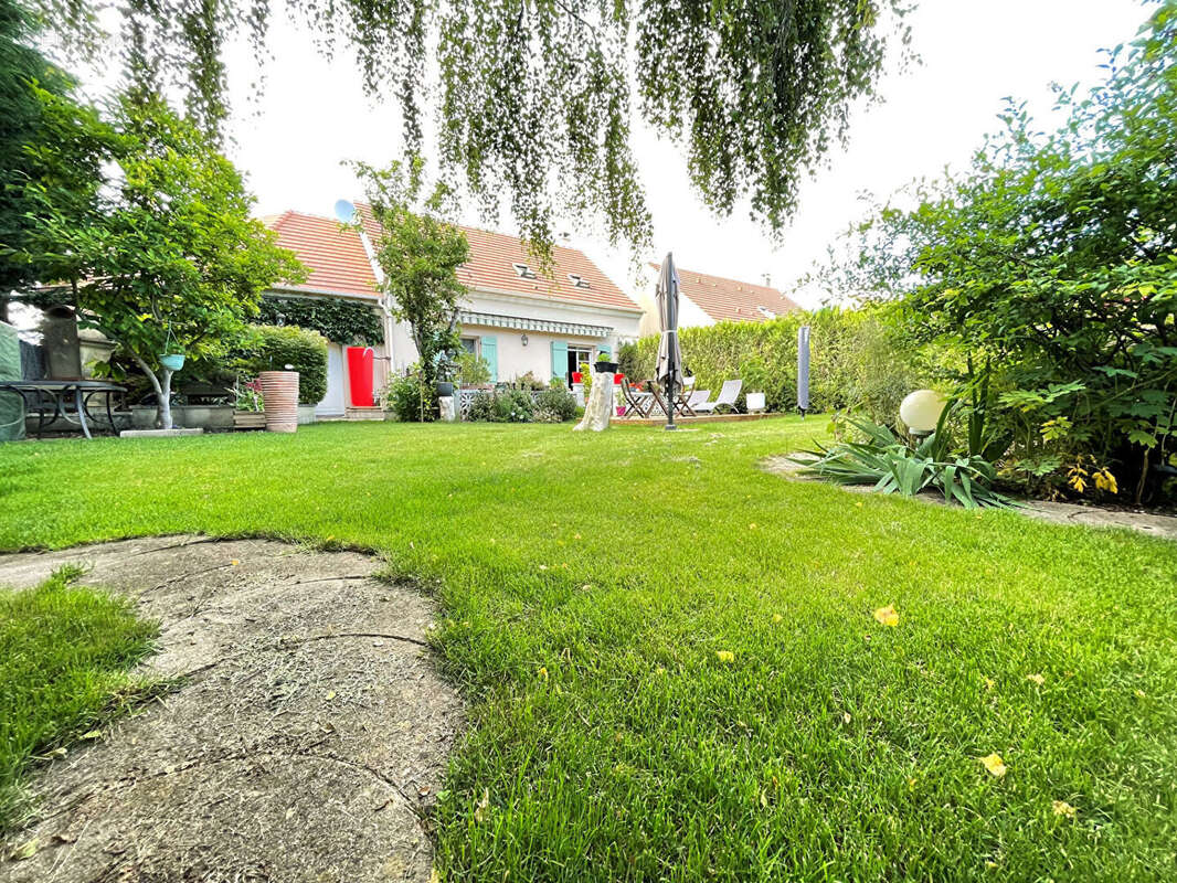 Maison à BRUYERES-SUR-OISE