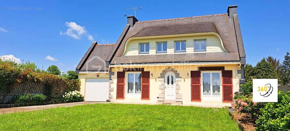 Maison à CALLAC