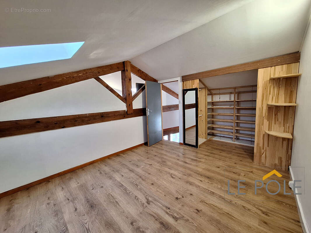 Appartement à BOLLENE