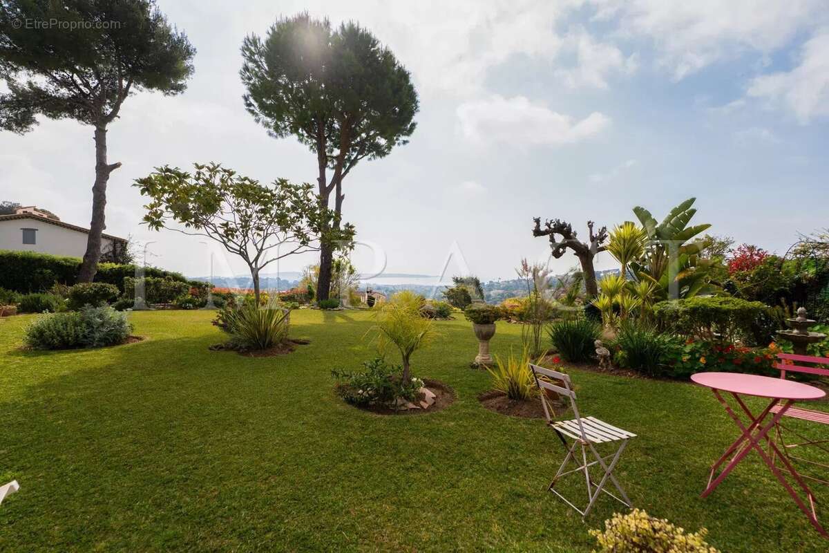 Maison à ANTIBES