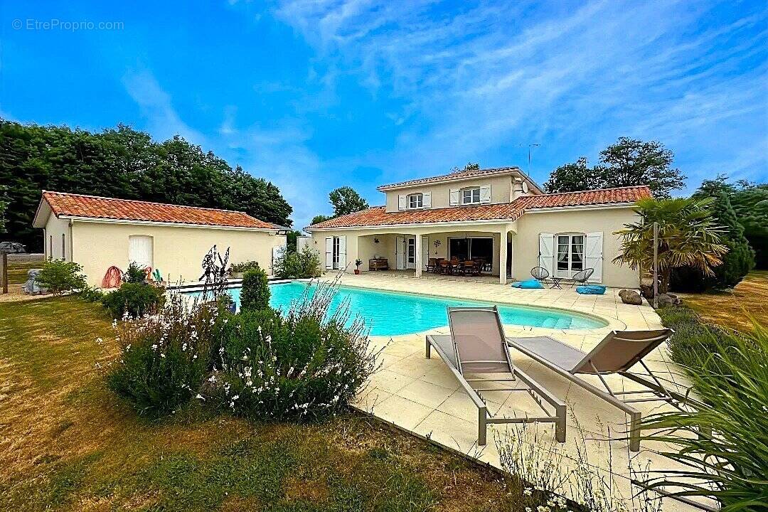 Maison à CHABANAIS