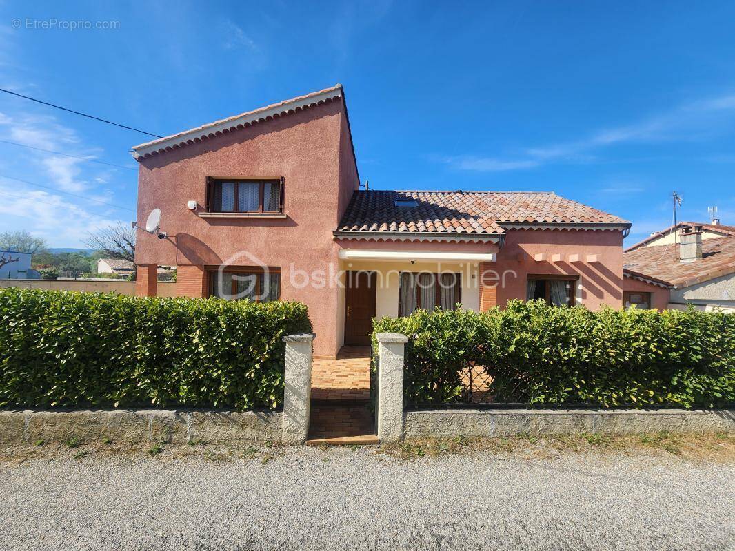 Maison à MONTELIMAR