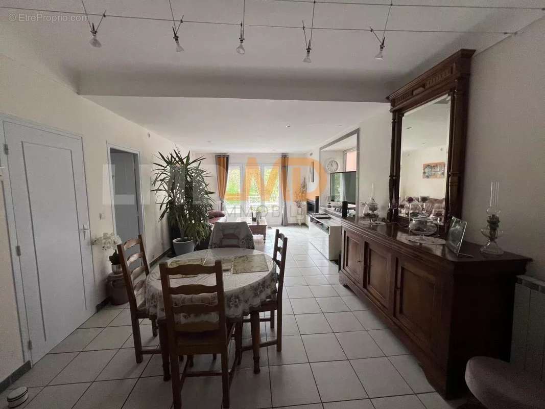 Appartement à AUBIN