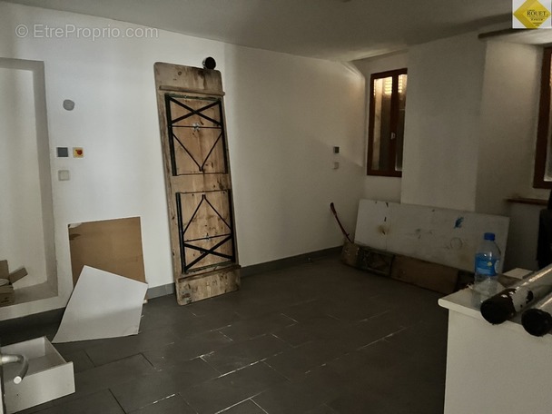 Maison à ANGLES-SUR-L&#039;ANGLIN