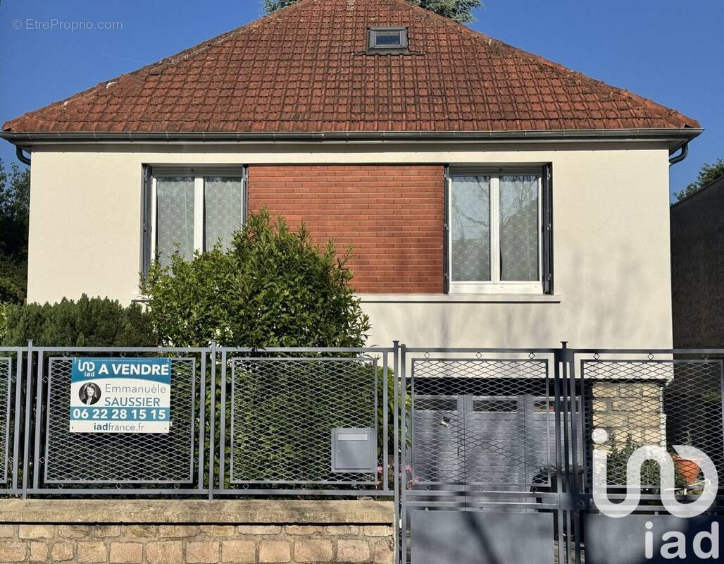 Photo 1 - Maison à LA CELLE-SAINT-CLOUD