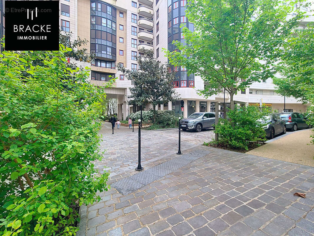 Appartement à COURBEVOIE