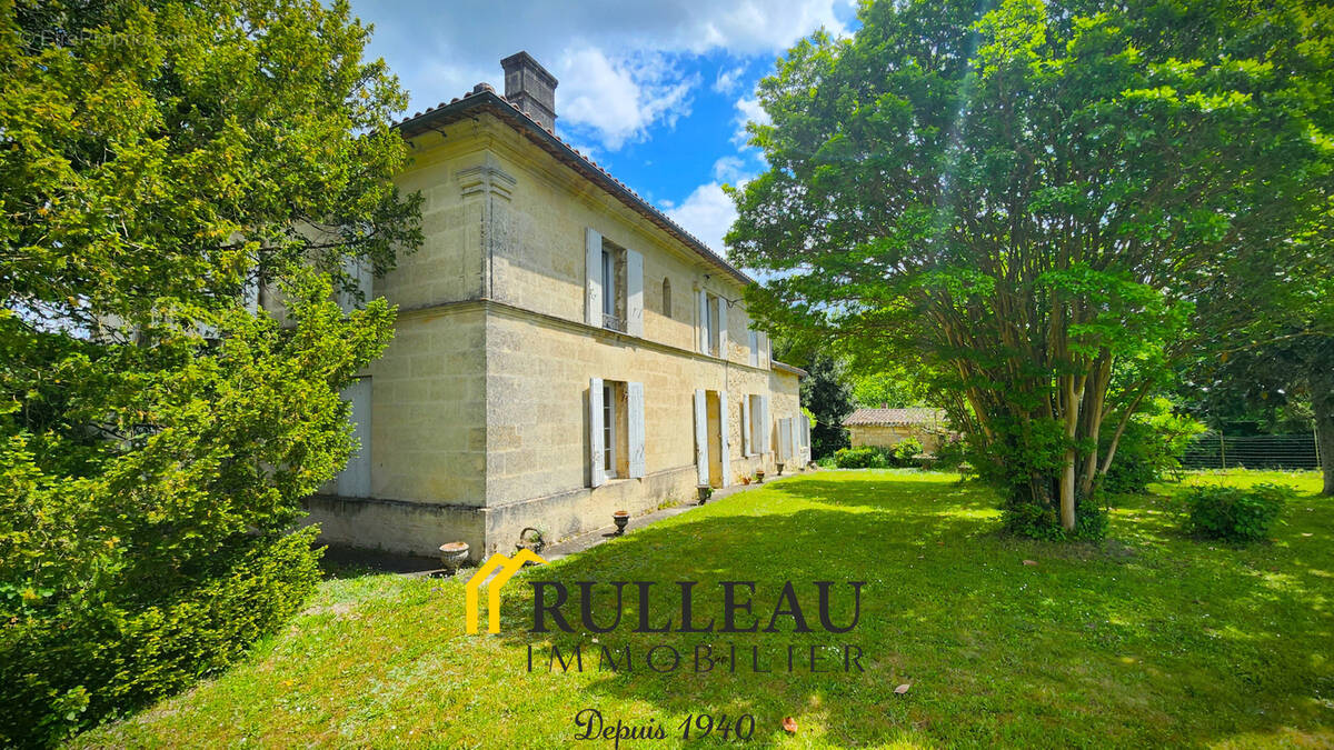 Maison à SALIGNAC