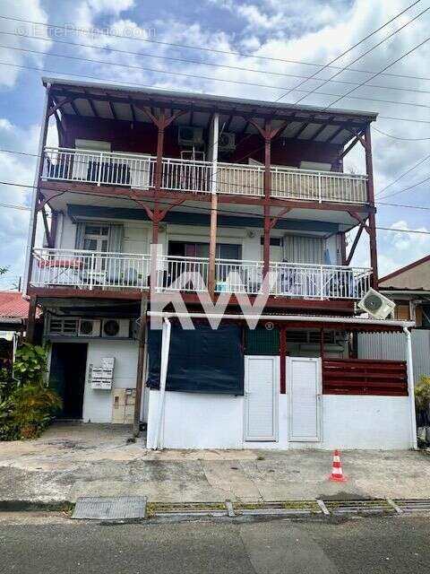 Appartement à POINTE-A-PITRE