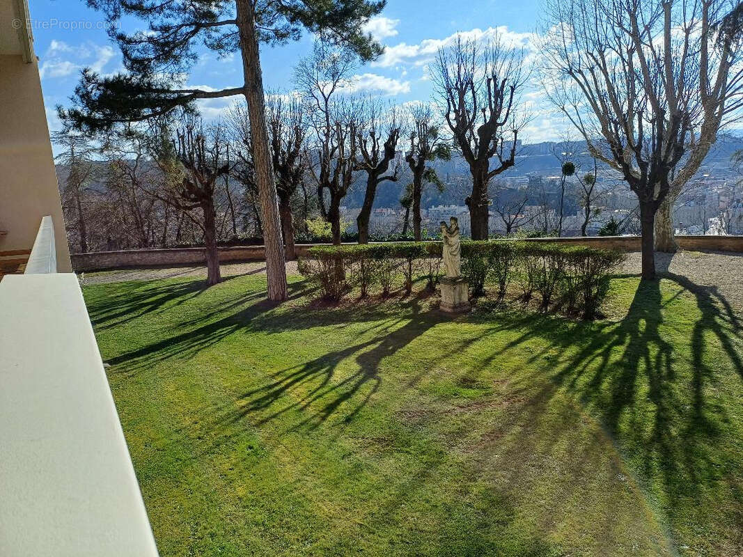 Appartement à LYON-4E