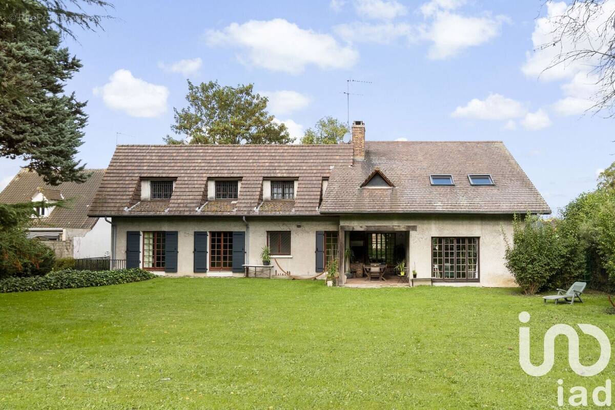 Photo 1 - Maison à SAULX-LES-CHARTREUX