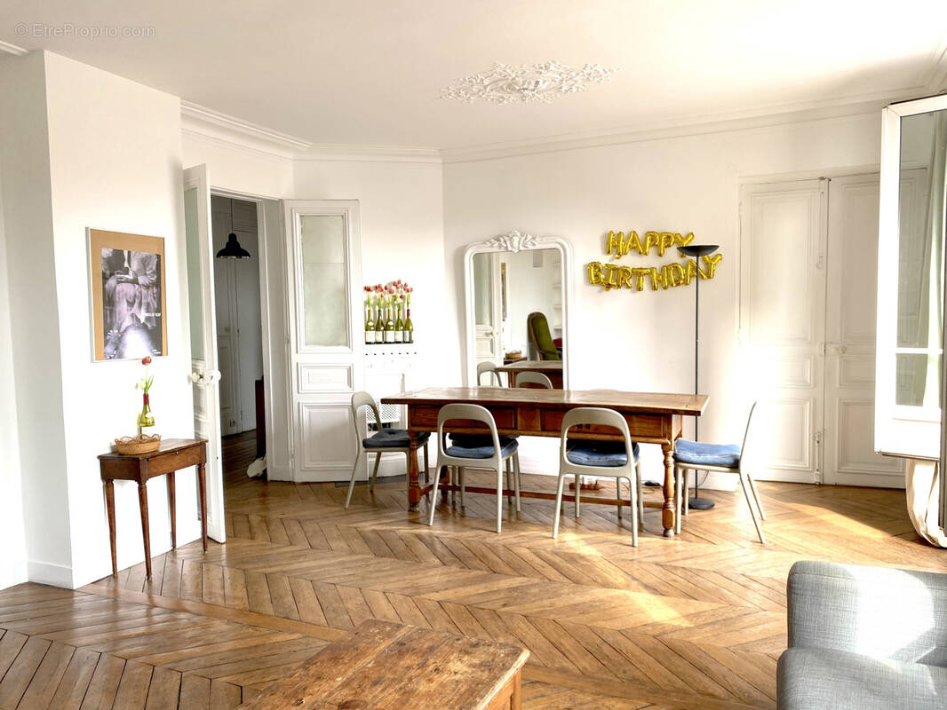 Appartement à PARIS-6E