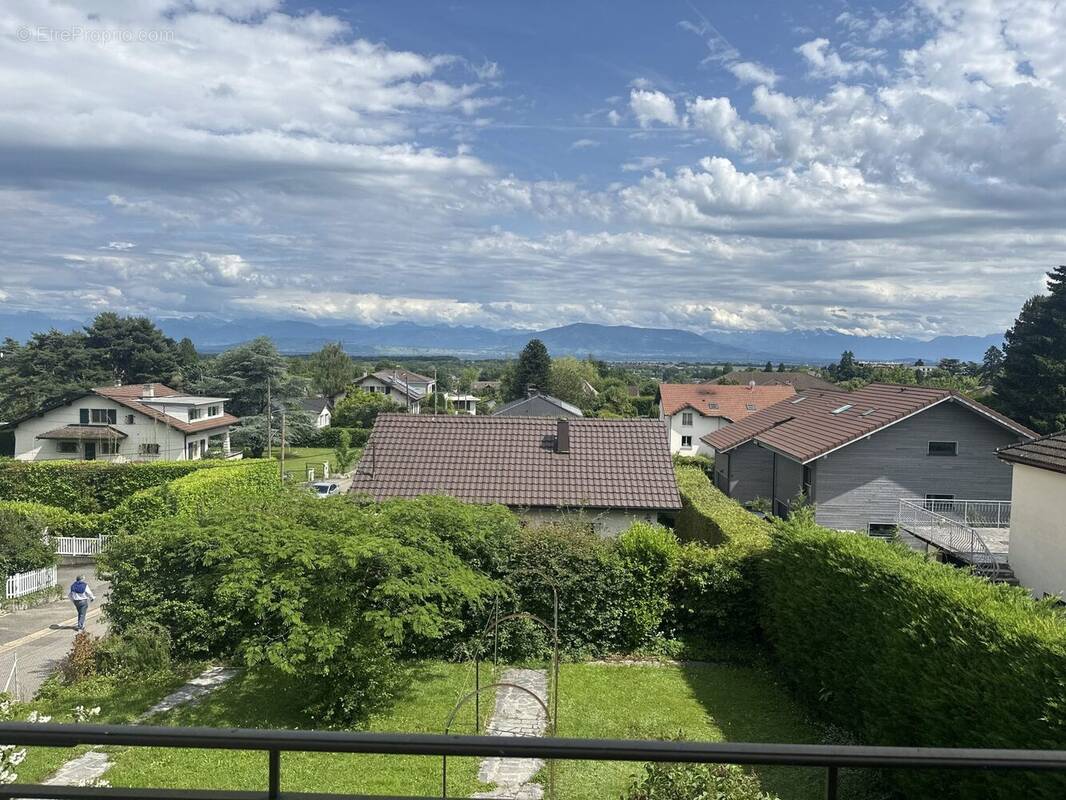 Maison à DIVONNE-LES-BAINS