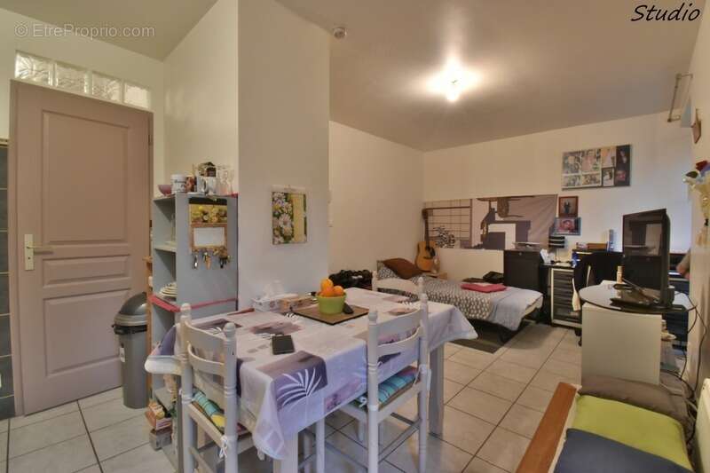 Appartement à PEYRUIS