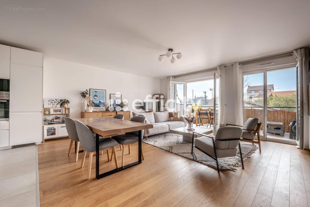 Appartement à MAISONS-ALFORT