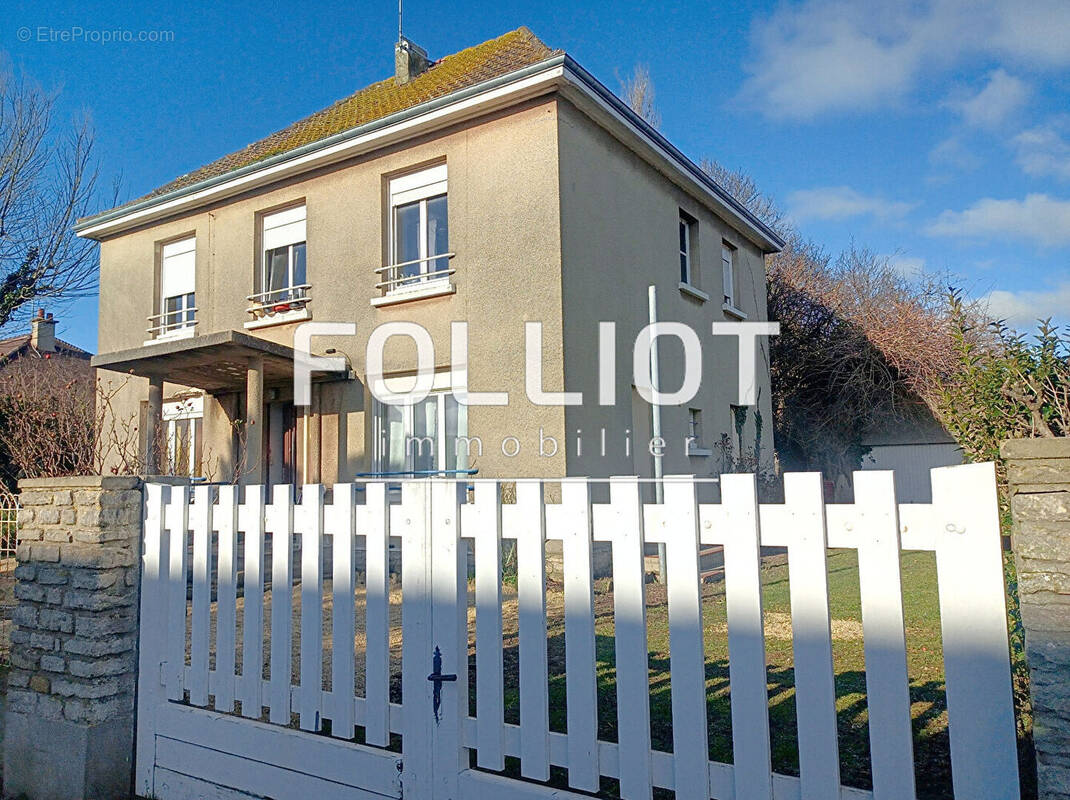 Appartement à COURSEULLES-SUR-MER