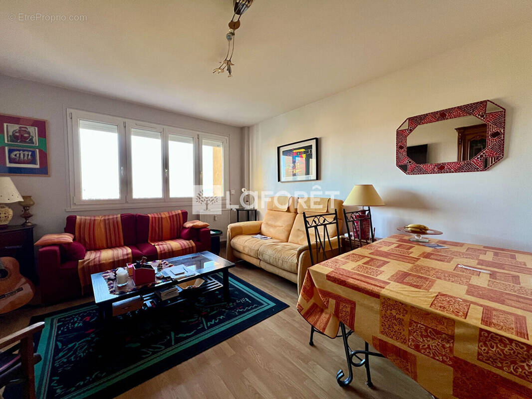 Appartement à CANTELEU
