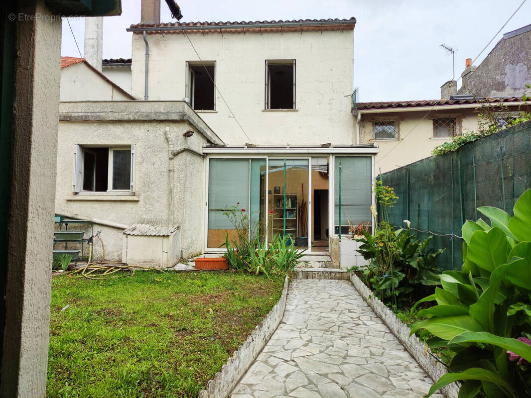 Photo 1 - Maison à LORMONT